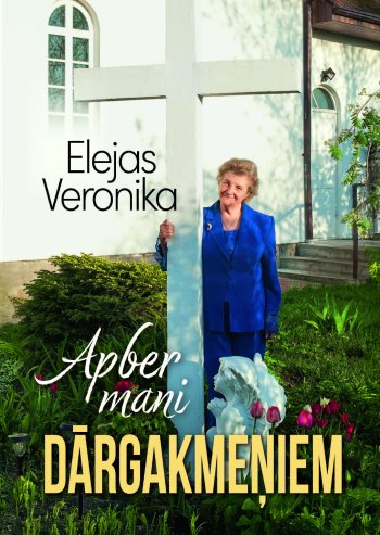 Apber mani dārgakmeņiem
